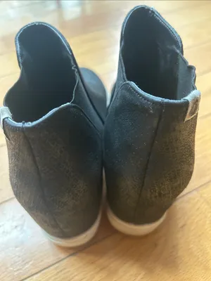 Coconuts by Matisse Black Slip-On Ankle Booties thumbnail 3