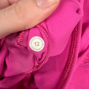 Lululemon Align Crop Tank Top Hot Pink Barbie Athletic Yoga Built-in Bra Size 12 thumbnail 8