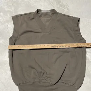 Essentials Fear Of God Sleeveless V Neck Vest Sweater Women's XS Oversized thumbnail 6