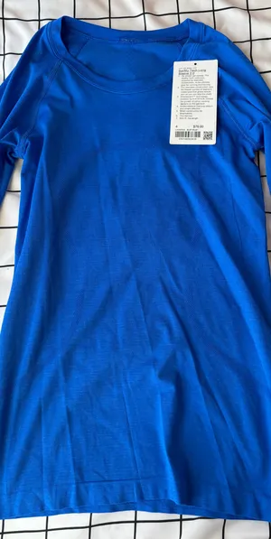 Lululemon Blue Long Sleeve Swiftly Tech, Size 4, Hip Length. NWT. thumbnail 2