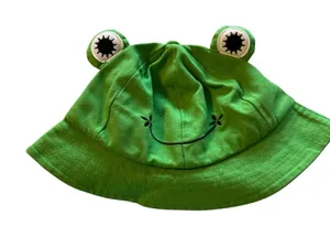 Charming Green Frog Women's Bucket Hat thumbnail 1