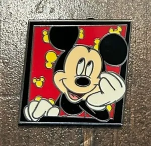 Disney Mickey‎ Mouse Red Yellow Signature Walt Disney World Colorful Trading Pin thumbnail 1
