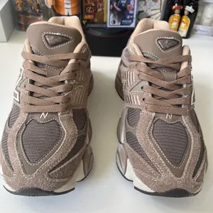 New Balance Brown 9060 sneakers thumbnail 3