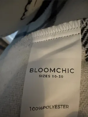 BloomChic Cream and Black Windowpane Double thumbnail 6