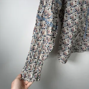 Othilia Anthro Laura Blue Floral Long Sleeve Peasant Blouse Boho Cottage Women M thumbnail 4