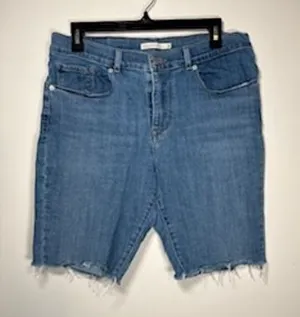 LEVIS Classic Bermuda Shorts Size 30 Blue Denim Raw Hem Frayed Summer Jcore‎ thumbnail 1