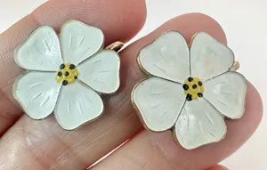 White flower vintage clip on earrings thumbnail 1
