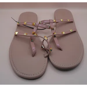 Tre Mode Moda Italiano Pink Studded Gladiator Thong Sandals 38 Patent Leather‎ thumbnail 1