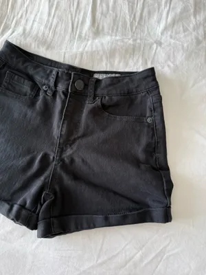 Black Solid High Waisted Midi Shorts thumbnail 2
