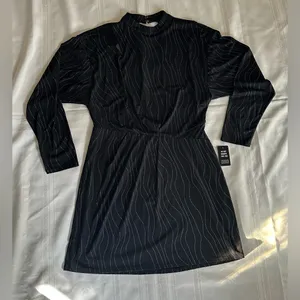 Express Chic Black Open-Back Dress thumbnail 5