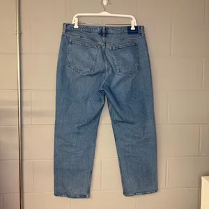 Abercrombie & Fitch The Vintage Straight High Rise Jeans Medium Wash Size 32/14R thumbnail 5