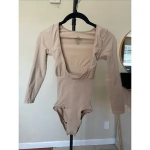 SKIMS Seamless Sculpt Long Sleeve Open Bust Brief Bodysuit M thumbnail 2