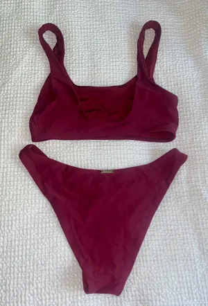 Bikini thumbnail 2