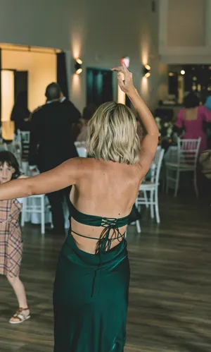 Emerald Green Amazon Midi Dress thumbnail 3