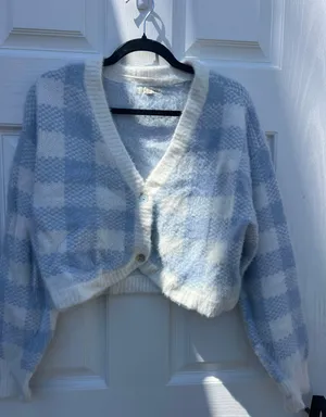 Sweater thumbnail 1