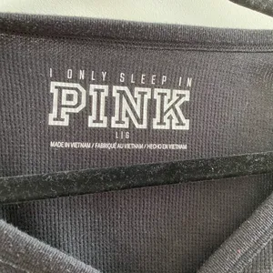 Victoria’s Secret Pink Black Henley Waffle Knit Sleep Shirt Size Large thumbnail 3
