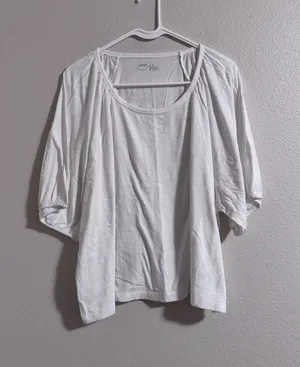 NWT American eagle White Women's Scoop Neck Lightweight Top thumbnail 1