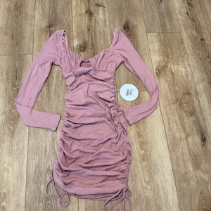 NWT Princess Polly Dress thumbnail 3