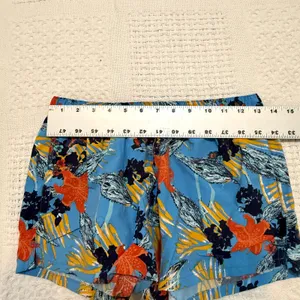 Patagonia medium Barely Baggies active athletic swim shorts SH 3427 thumbnail 3