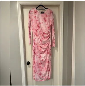 Amazon Pink Floral Bodycon Maternity Dress thumbnail 3