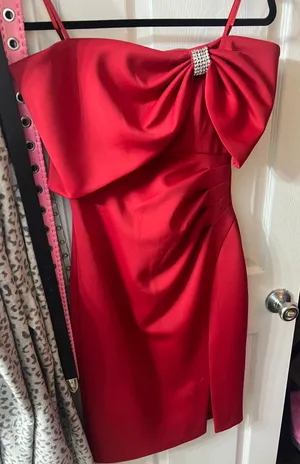 Red Boutique Cocktail Dress Size 4 thumbnail 2