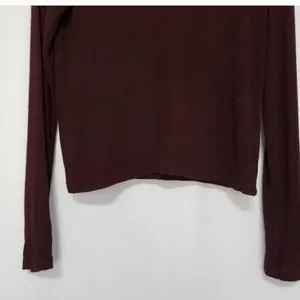 ✨ Brandy Melville Callan burgundy long sleeve✨ thumbnail 4