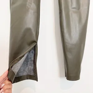 Zara Pants Size Large‎ Black Faux Leather High Rise Split Hem Trouser Mob Wife thumbnail 5