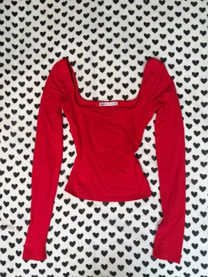 Buttery Smooth Red berksha long sleeve thumbnail 3