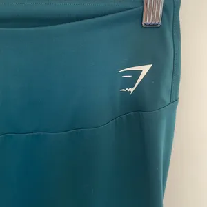 Gymshark Teal Capri Leggings Medium Activewear Workout thumbnail 2
