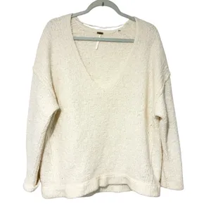 FREE PEOPLE Ivory Lofty Boucle Slouchy Vneck Pullover Alpaca Blend Sweater Small thumbnail 2