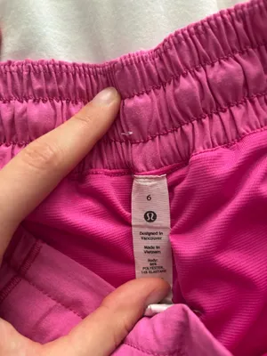 Lululemon Hotty-Hot Low-Rise Short 2.5” Color: Sonic Pink thumbnail 4