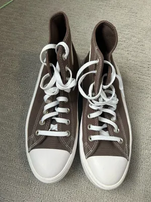 High-Top Converse thumbnail 2