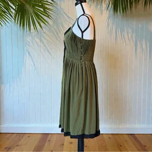 Project Alabama Olive Silk Pleated Dress – Size 6 Black Lace Bodice | Silk thumbnail 5