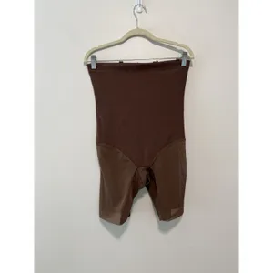 Honeylove NWT The Super‎ Power Sculptwear Shapewear Short in Brown Size 1X thumbnail 2