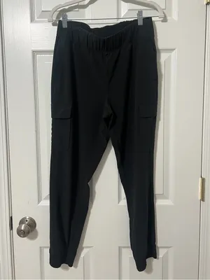 GAP Fit Black Jogger Runaround Cargo Black Pants thumbnail 2