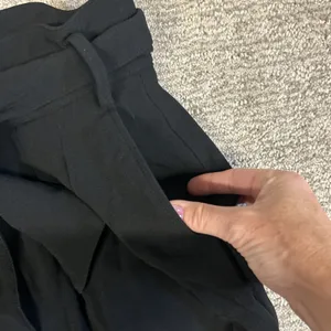 Sézane Pants Womens 40 US 8 Black Trousers Belted Pockets Career Classy Office thumbnail 6