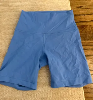 Lululemon Shorts thumbnail 1