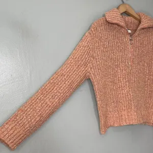 Sincerely Jules Size Medium Pink Wool Blend Cropped Chunky 1/4 Zip Sweater Boho thumbnail 2