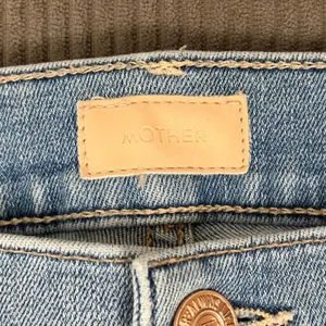 MOTHER The Insider Crop Step Fray Jeans Women 30 Light Kitty Rager Side Stripe thumbnail 8