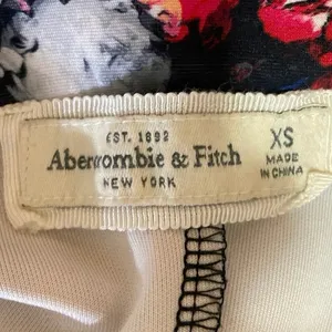 Abercrombie & Fitch Multicolor High Waist Floral Pleated A Line Mini Skirt Sz XS thumbnail 5