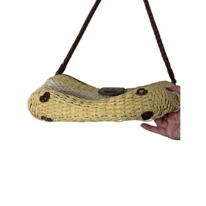 Vintage Coldwater Creek Woven Straw Shoulder Bag Brown Heart Medallion thumbnail 3