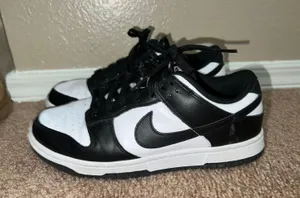 Nike Women’s Dunk Low 2021 thumbnail 1