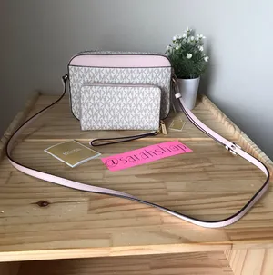 Michael Kors Set thumbnail 3