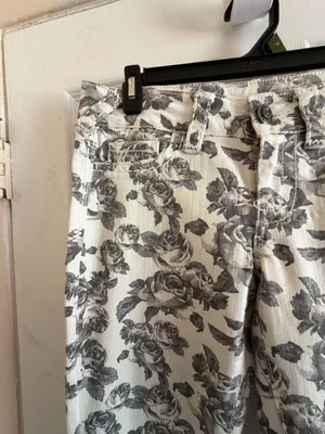 Maurice Black and White Floral Skinny Jeans thumbnail 4