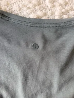 Lululemon shirt  thumbnail 3