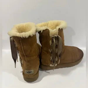 UGG Bailey Bow Boots Women’s 9 Chestnut Suede Shearling Lined Winter Boots thumbnail 6