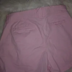 Old Navy 10 Pink Cotton Shorts thumbnail 3