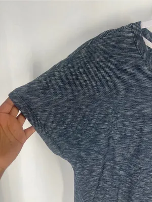 Anthropologie Heathered Blue Knot-Shoulder Short‎ Sleeve Tee thumbnail 3