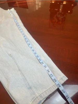 Pilcro Modern High-Waisted Baggy Barrel Jeans in Light Wash Denim Size 32 thumbnail 11