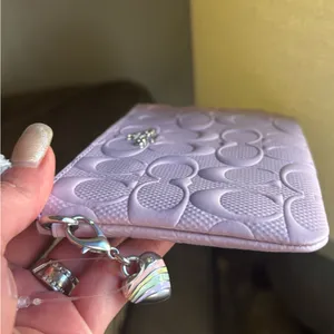 Authentic COACH patent signature leather zip top wristlet with a heart charm thumbnail 5